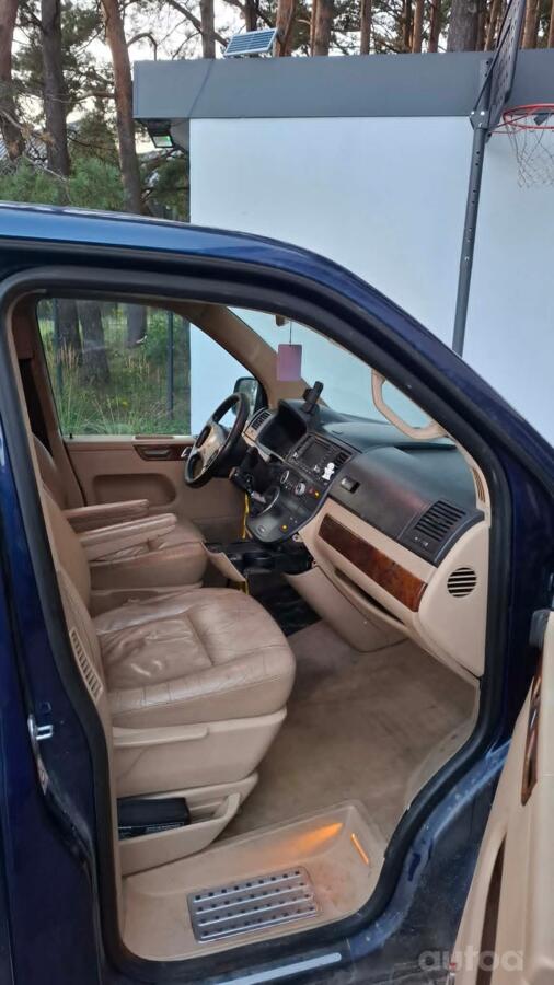 Volkswagen Multivan T5 Minivan