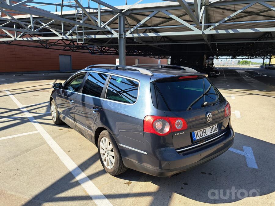 Volkswagen Passat B6 wagon 5-doors
