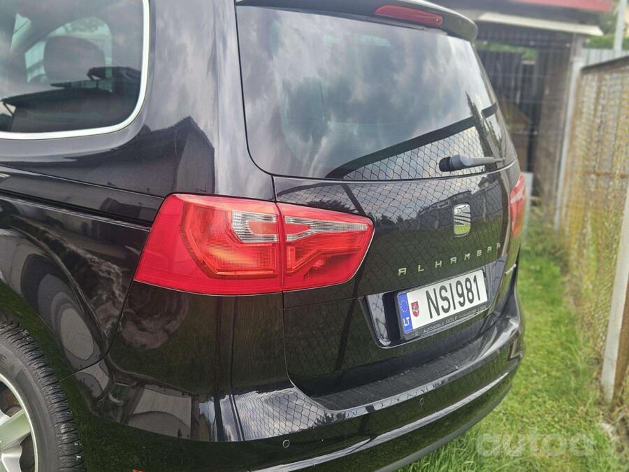 SEAT Alhambra 2 generation Minivan