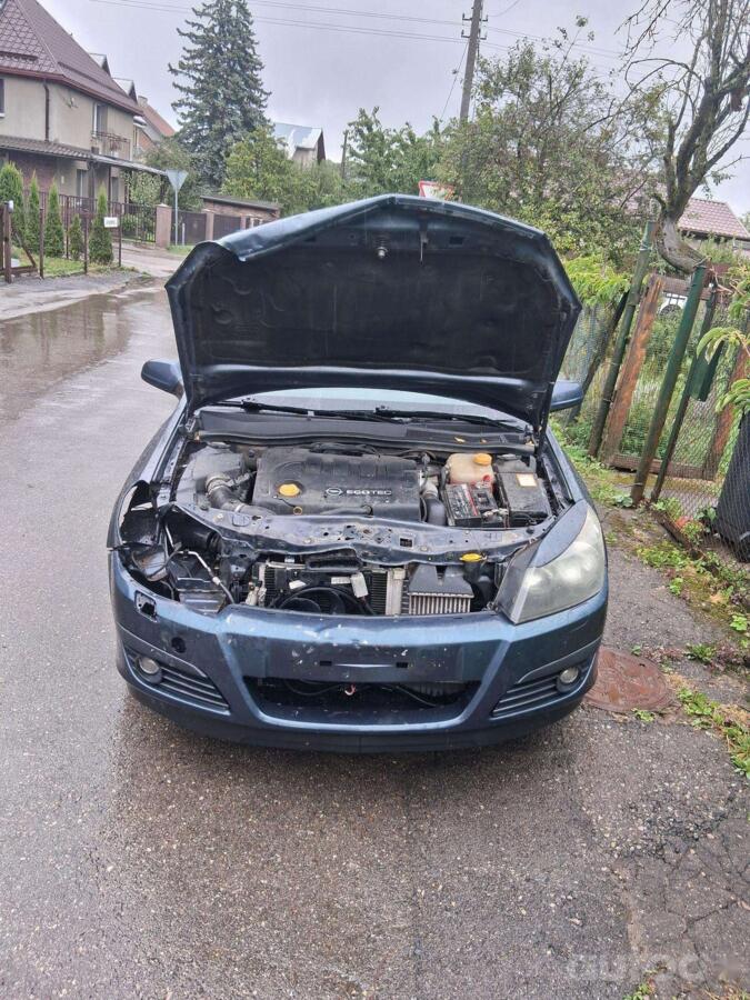 Opel Astra H Hatchback