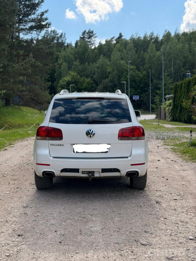 Volkswagen Touareg 1 generation Crossover