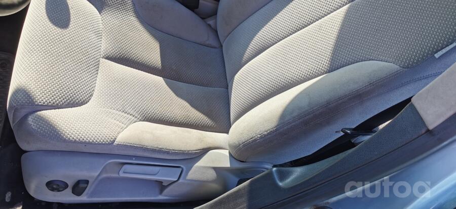Volkswagen Passat B6 Sedan 4-doors