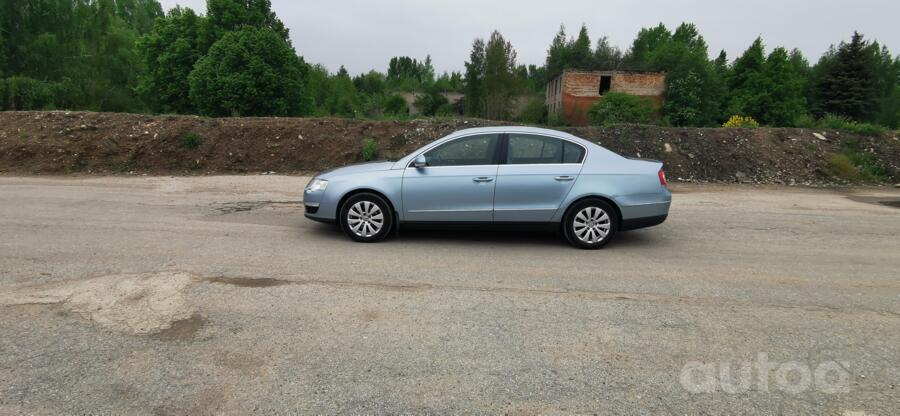 Volkswagen Passat B6 Sedan 4-doors