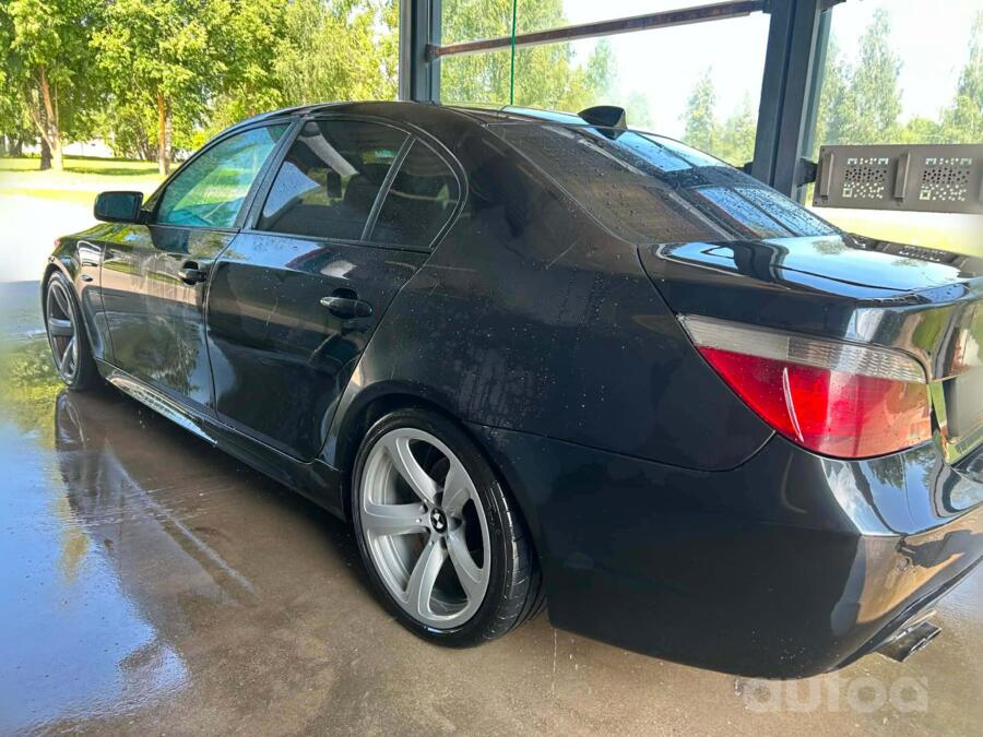 BMW 5 Series E60/E61 Sedan