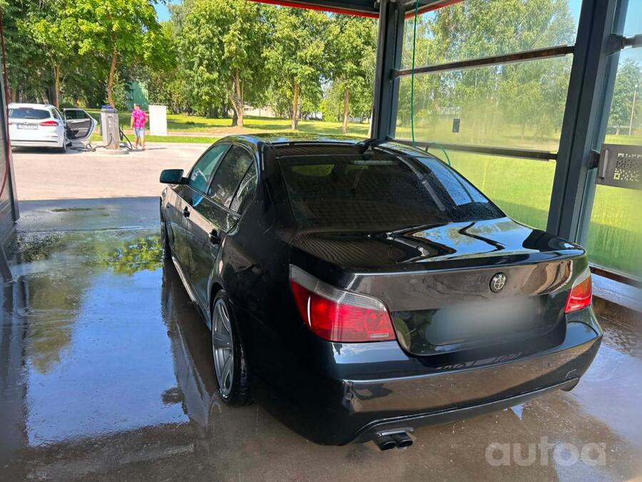 BMW 5 Series E60/E61 Sedan