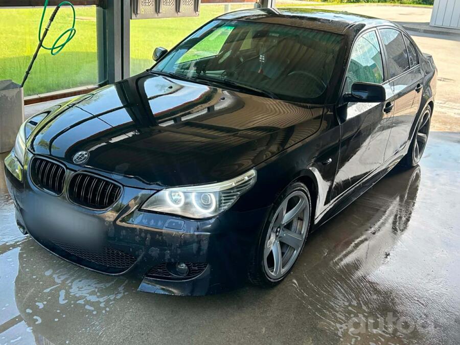 BMW 5 Series E60/E61 Sedan