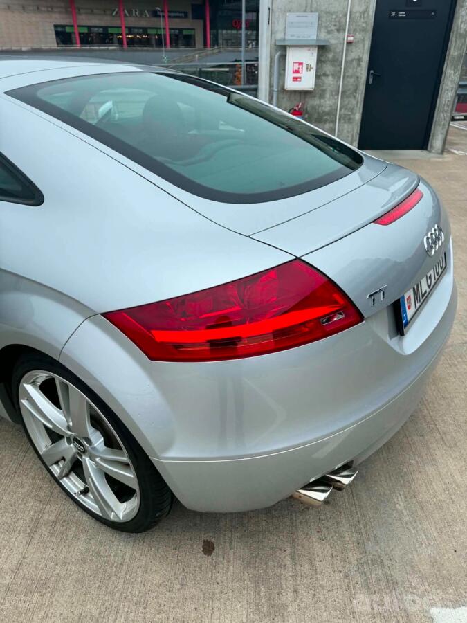 Audi TT 8J Coupe
