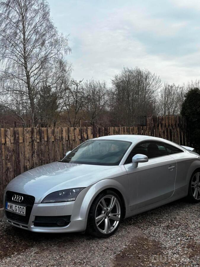 Audi TT 8J Coupe