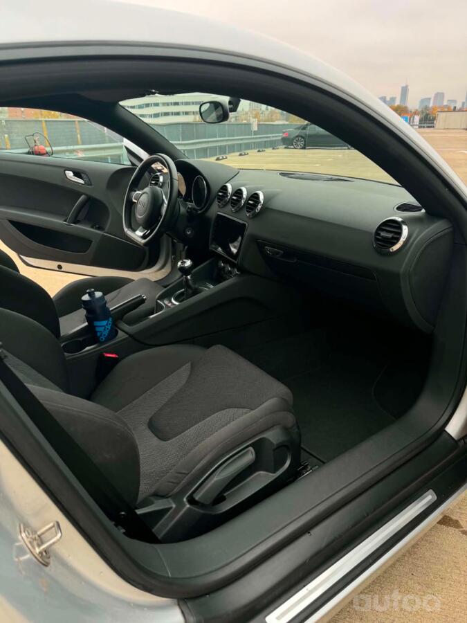 Audi TT 8J Coupe