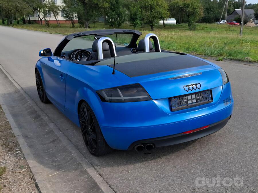 Audi TT 8J Roadster 2-doors