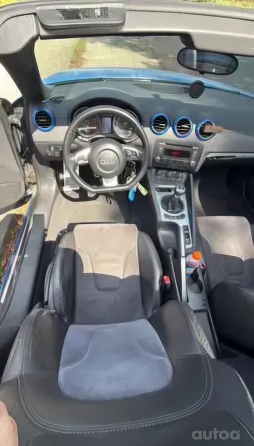 Audi TT 8J Roadster 2-doors