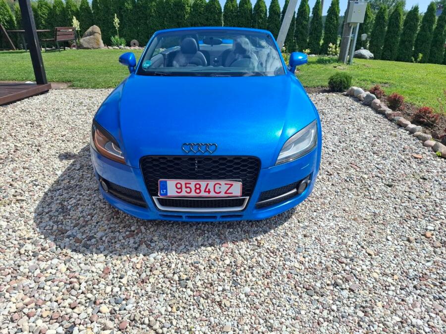 Audi TT 8J Roadster 2-doors