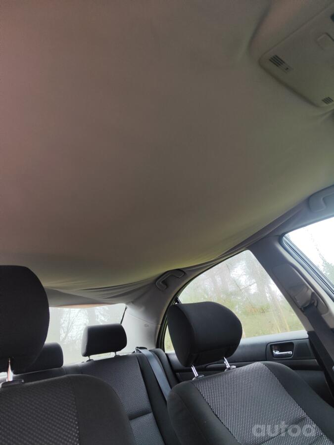 Toyota Avensis 2 generation Sedan