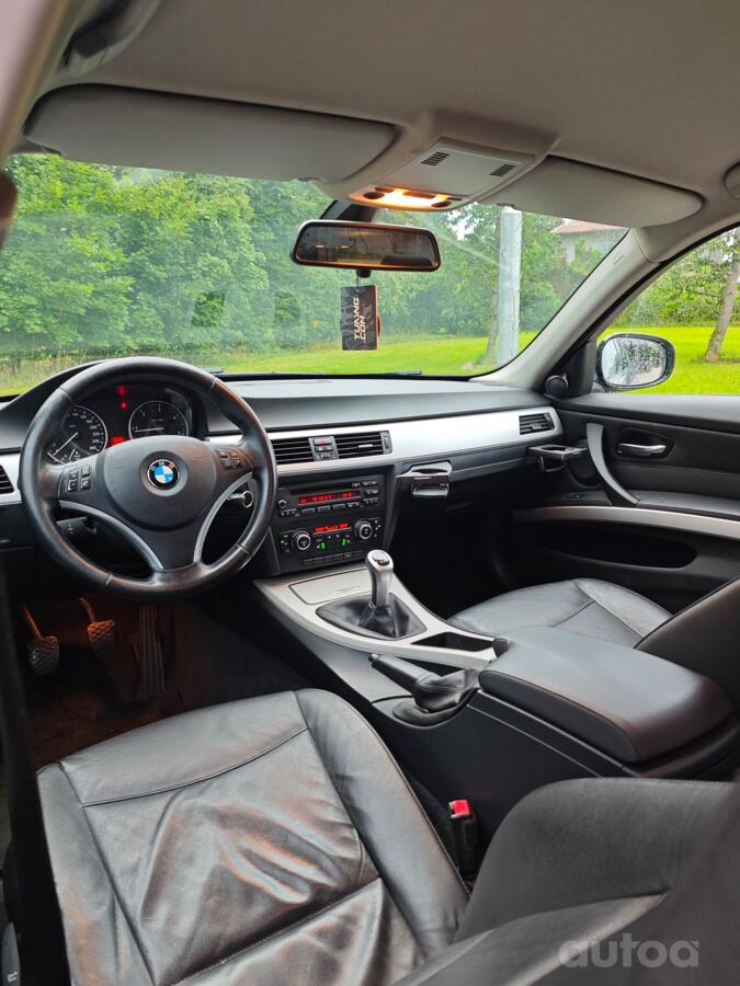 BMW 320 2013