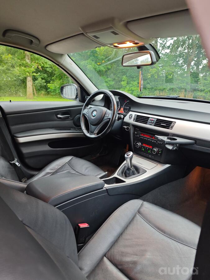 BMW 320 2013