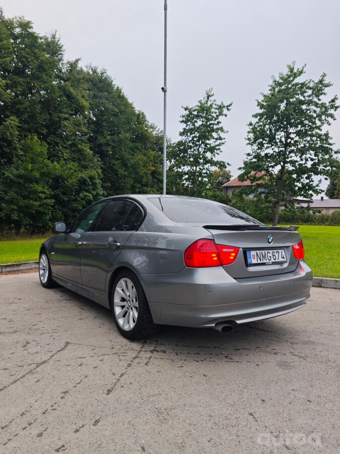 BMW 320 2013