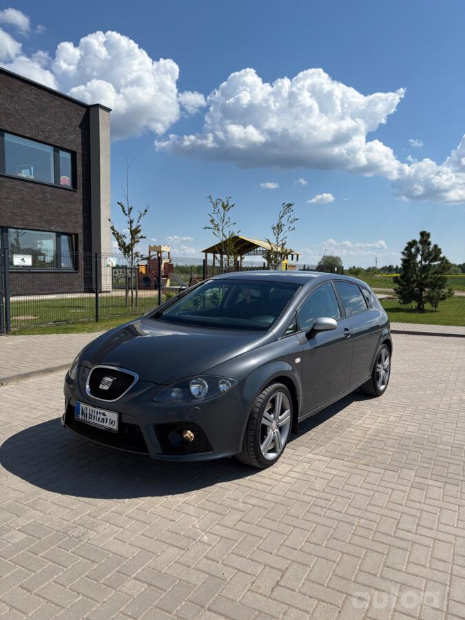 SEAT Leon 2 generation Hatchback 5-doors