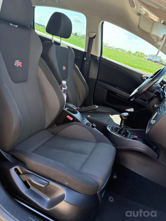 SEAT Leon 2 generation Hatchback 5-doors