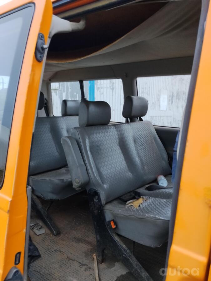 Volkswagen Caravelle T4 Minivan