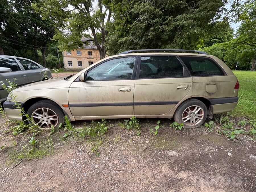 Toyota Avensis 1 generation [restyling] wagon