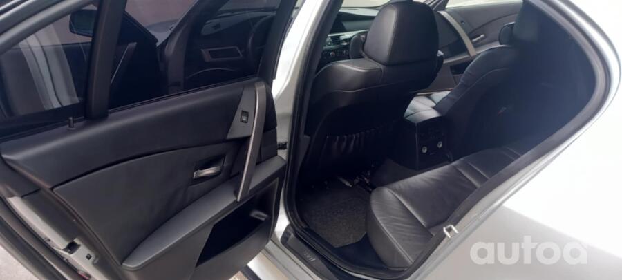 BMW 530 2006