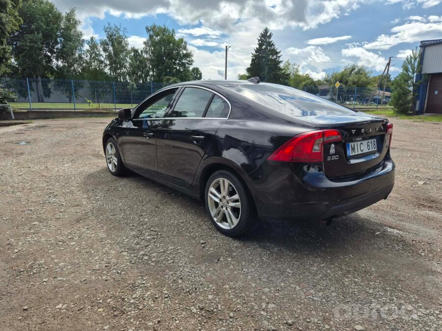 Volvo S60 2 generation Sedan