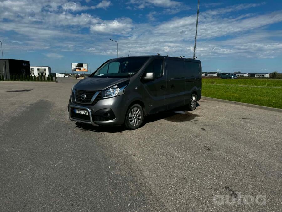 Nissan NV 1 generation Minivan