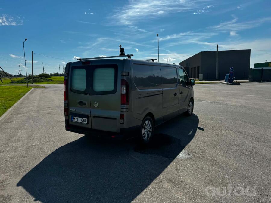 Nissan NV 1 generation Minivan