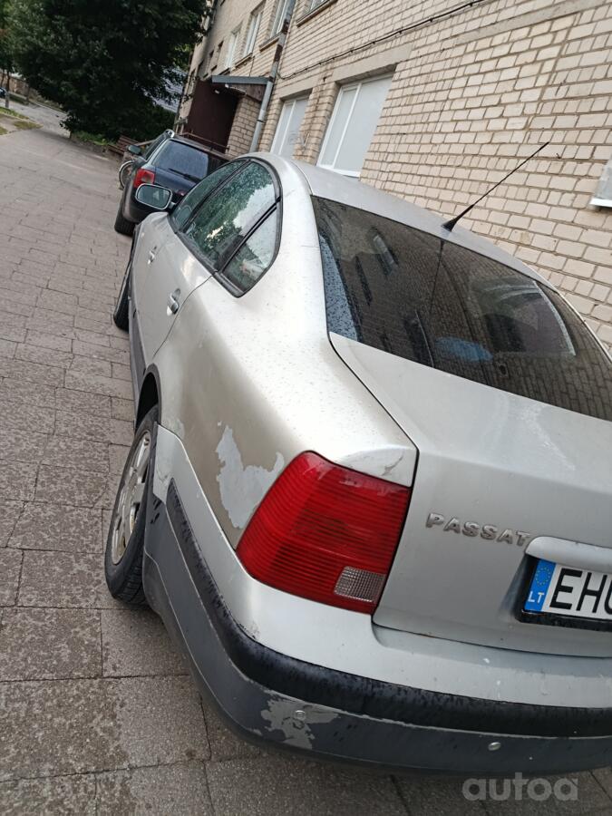 Volkswagen Passat B5 Sedan 4-doors