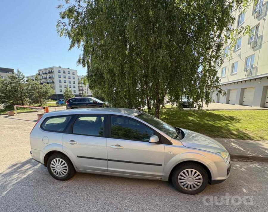 Ford Focus 2 generation wagon 5-doors