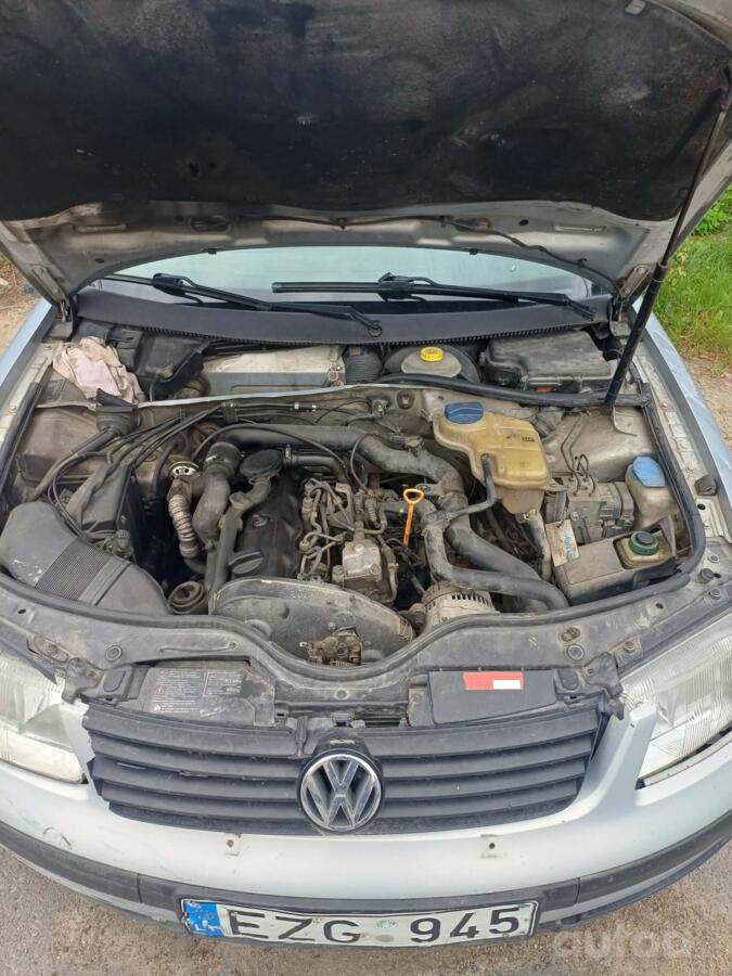 Volkswagen Passat B5 Sedan 4-doors