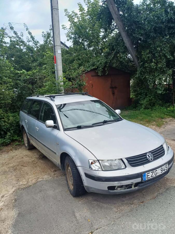 Volkswagen Passat B5 Sedan 4-doors