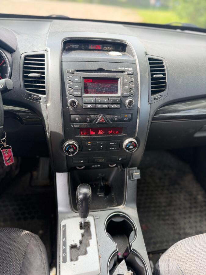 Kia Sorento 2 generation Crossover