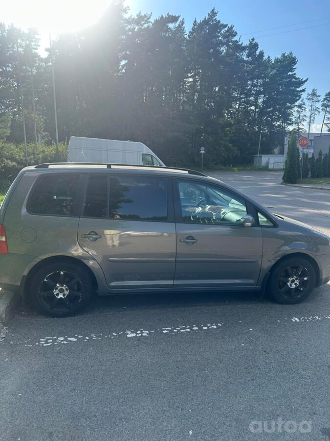 Volkswagen Touran 1 generation Minivan
