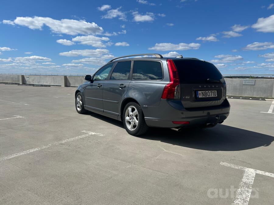 Volvo V50 1 generation [restyling]