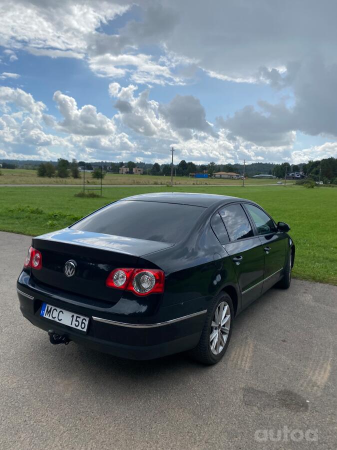 Volkswagen Passat B6 Sedan 4-doors