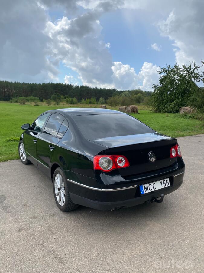 Volkswagen Passat B6 Sedan 4-doors