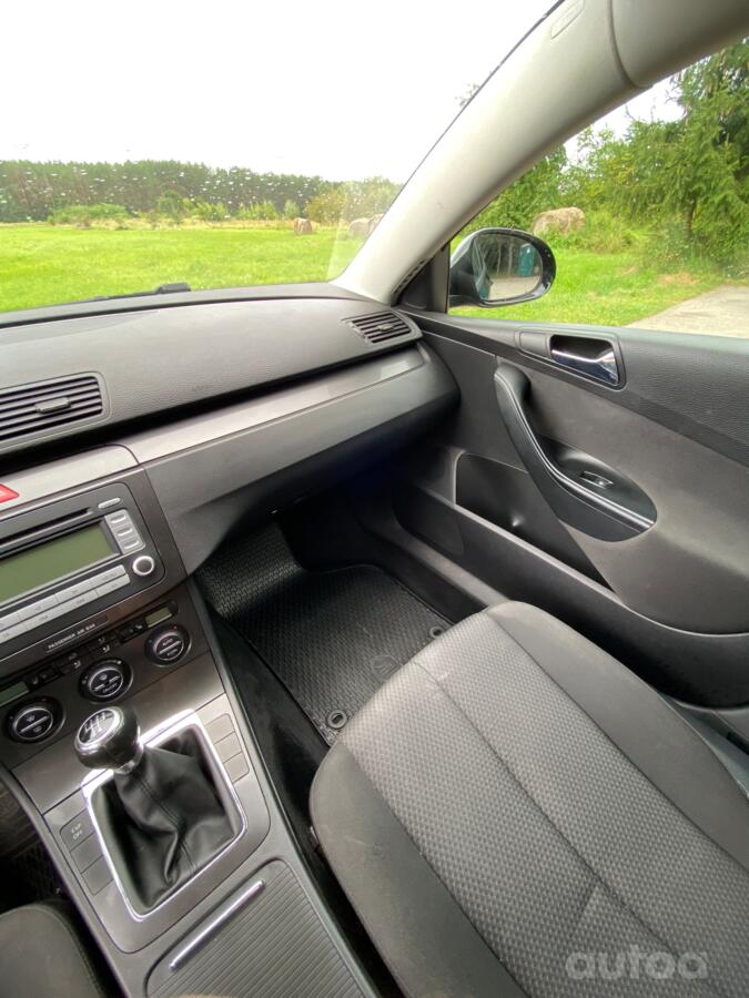 Volkswagen Passat B6 Sedan 4-doors