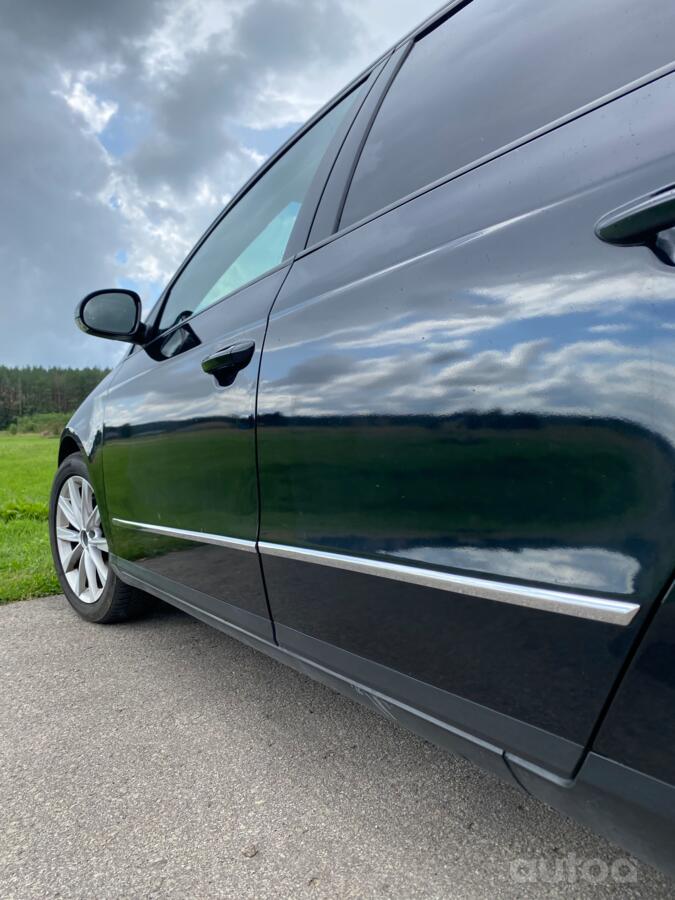 Volkswagen Passat B6 Sedan 4-doors