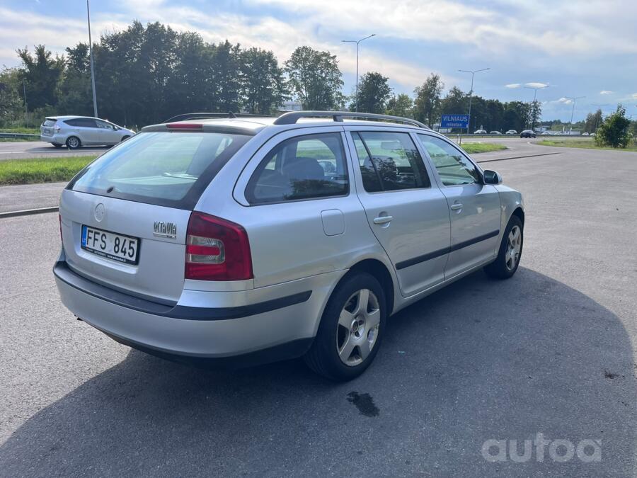 Skoda Octavia 2 generation Combi wagon 5-doors