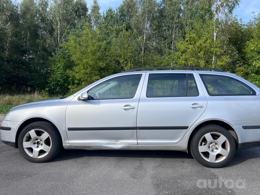 Skoda Octavia 2 generation Combi wagon 5-doors