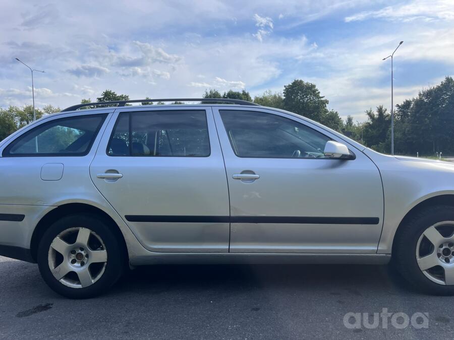 Skoda Octavia 2 generation Combi wagon 5-doors