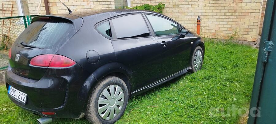 SEAT Leon 2 generation Hatchback 5-doors