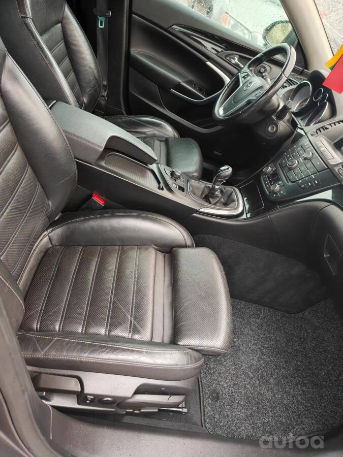 Opel Insignia A Sports Tourer wagon 5-doors