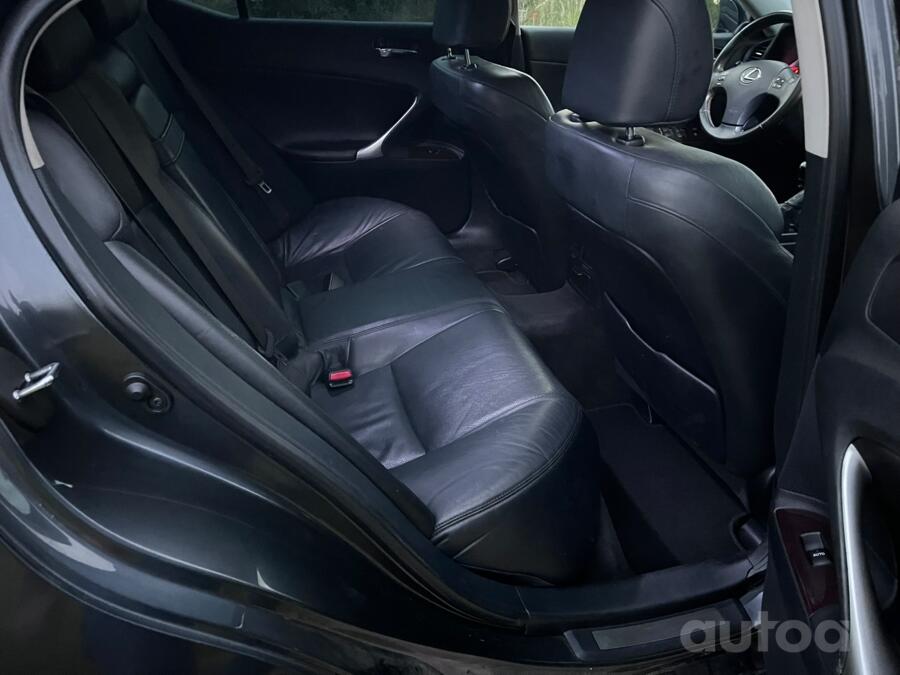 Lexus IS XE20 Sedan 4-doors