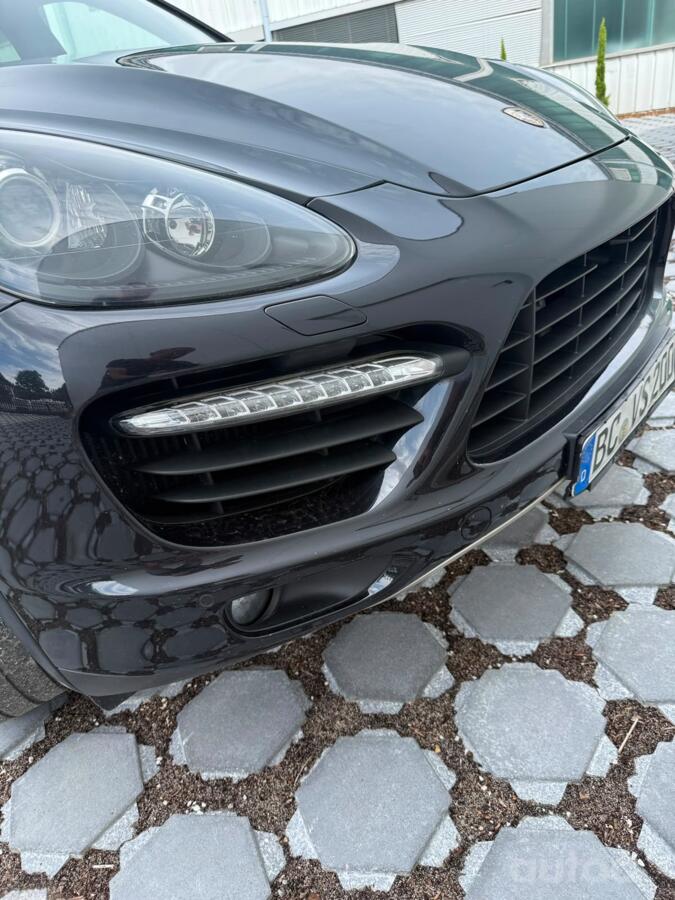 Porsche Cayenne 958 Crossover