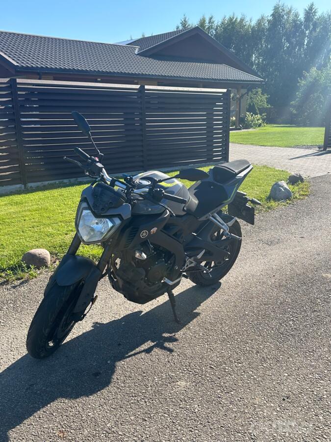 Yamaha MT