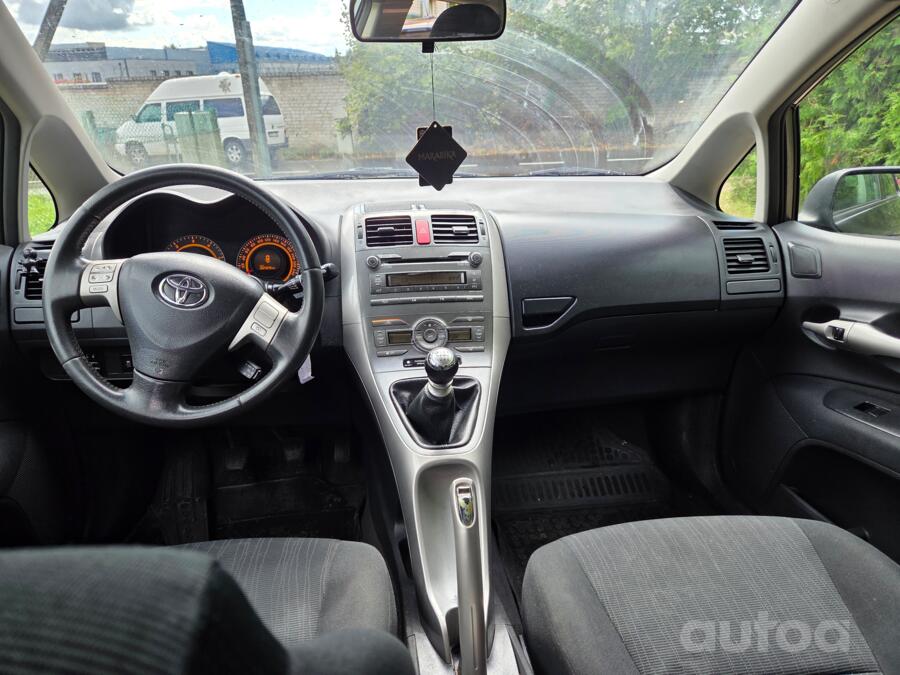 Toyota Auris 1 generation Hatchback 5-doors