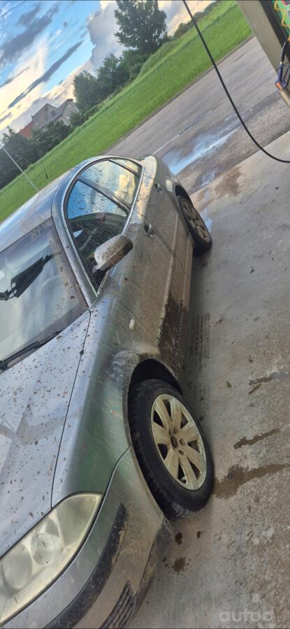 Volkswagen Passat B5 Sedan 4-doors