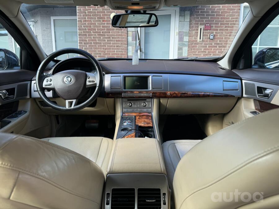 Jaguar XF X250 Sedan 4-doors